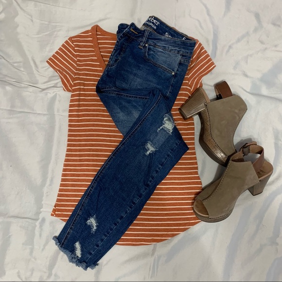 Resfeber Distressed Skinny Jeans- Dark Wash - Picture 4 of 4